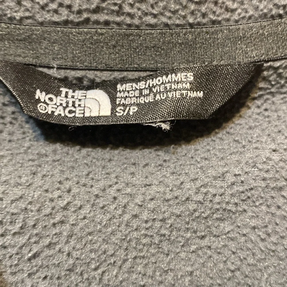 ￼The North Face‎ Pullover